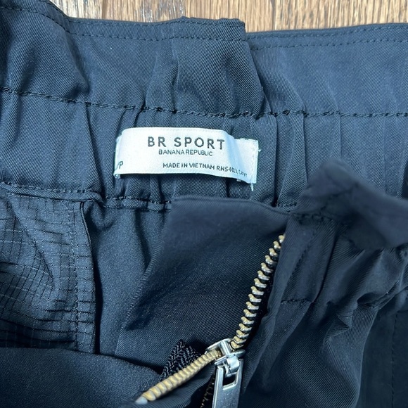 Banana Republic Cargo pants - Picture 2 of 4
